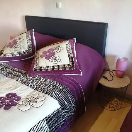 Les Tourterelles 住宿加早餐酒店 3*