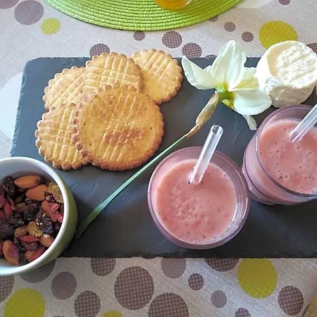 Les Tourterelles Bed & Breakfast Chabournay