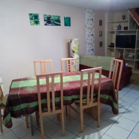 住宿加早餐酒店 Les Tourterelles 3*